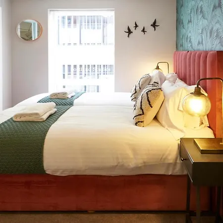 Portland View - Your Apartment *